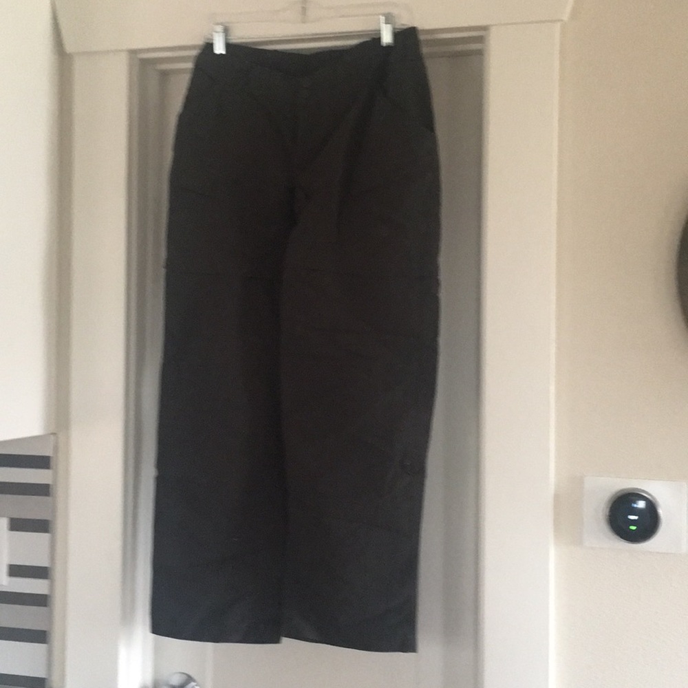 North face Grey hiking pants, convert to shorts